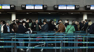 Dublin Airport to welcome almost 450,000 passengers over May bank holiday Dublin Airport to welcome almost 450,000 passengers over May bank holiday