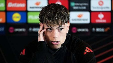 Alejandro Garnacho happy at Manchester United amid speculation about future