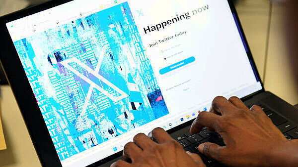 Twitter tip-off led to extreme porn addict's arrest in Dublin, court told