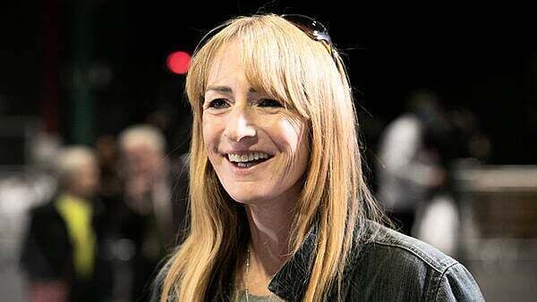 Clare Daly cleared to serve defamation proceedings over articles in Sunday Times