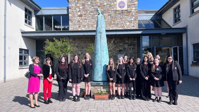 <p>Ambassador Hickey is pictured with 5th-year students and school principal, Sally Ronayne.</p>