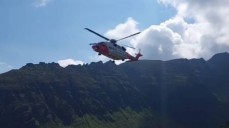 WATCH: Rescue 117 and SEMRA assist fallen walker on Coumshingaun in Waterford