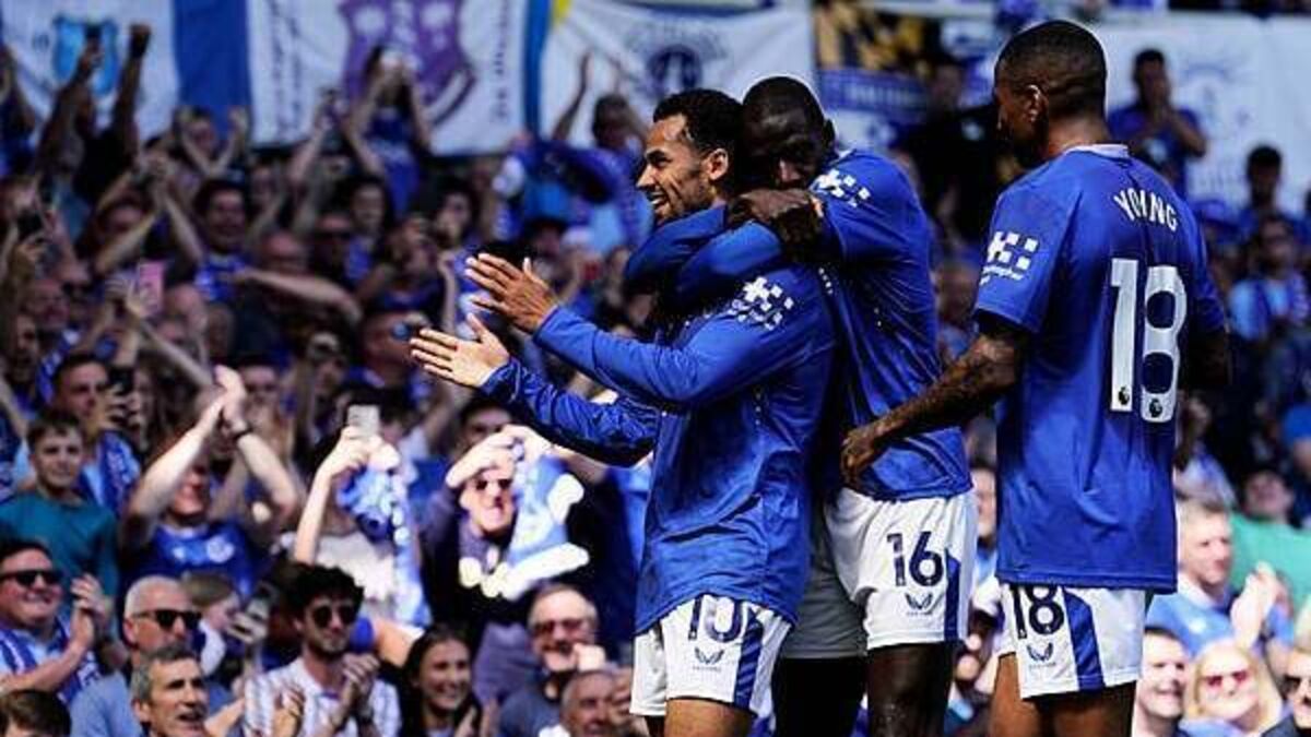 Iliman Ndiaye stars as Everton sign off from Goodison Park with Southampton win