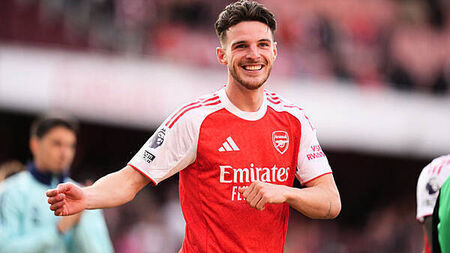 Monday’s briefing: Arsenal seal Champions League spot as Chelsea complete treble