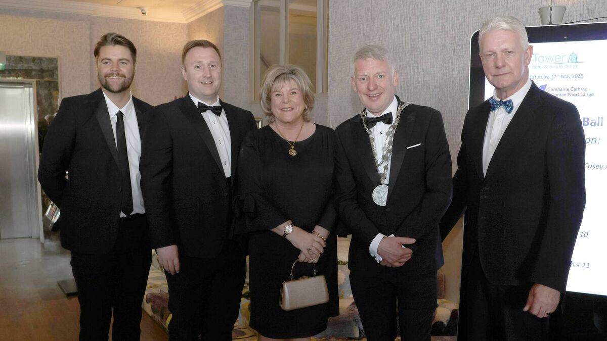 Mayor's ball is 'engaging' as marriage proposal accepted
