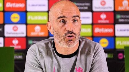 Chelsea boss Enzo Maresca criticises Uefa's lack of regulation in final build-up