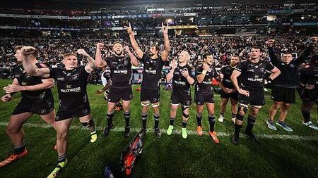 Munster crash out of URC after semi-final shootout defeat to Sharks