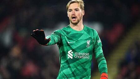 Brentford sign Caoimhín Kelleher as Mark Flekken leaves for Bayer Leverkusen