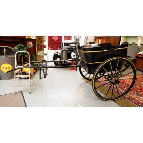 This tub trap is just one of the stunning traps going to go under the hammer