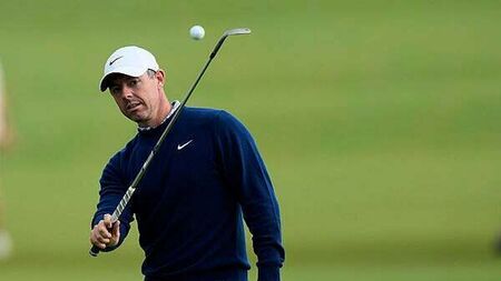 Angry Rory McIlroy narrowly survives cut at US Open