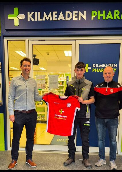 Mark Gleeson, Kilmeaden Pharmacy presenting a set of jerseys to Sean Murphy, Captain of the U17 team. Also pictured is David Carlin, Ballyduff AFC. Mark Gleeson, Kilmeaden Pharmacy presenting a set of jerseys to Sean Murphy, Captain of the U17 team. Also pictured is David Carlin, Ballyduff AFC.