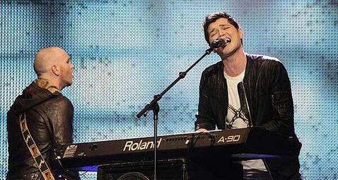 The Script pay tribute to late guitarist Mark Sheehan during Glastonbury set