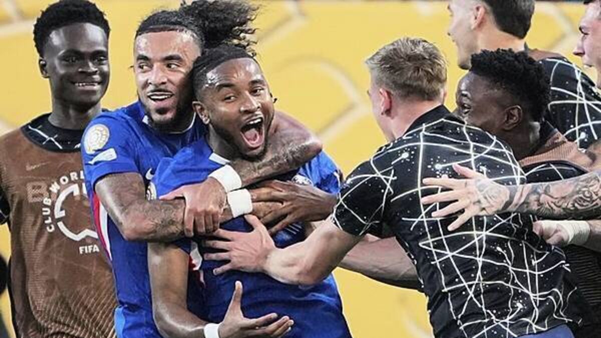 Chelsea book Club World Cup quarter-final spot after long weather delay