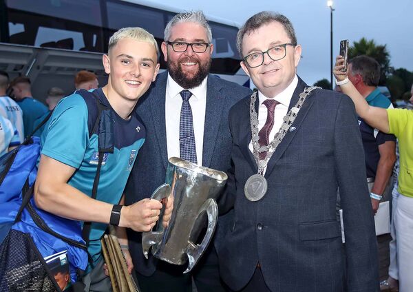 Pictured at the Woodlands Hotel on Saturday night to welcome the Waterford minor hurling All-Ireland winning team home was the Mayor of Waterford City & County, Cllr. Seamus Ryan, the Waterford minor captain James Comerford and Conor McGuinness TD. Pictured at the Woodlands Hotel on Saturday night to welcome the Waterford minor hurling All-Ireland winning team home was the Mayor of Waterford City & County, Cllr. Seamus Ryan, the Waterford minor captain James Comerford and Conor McGuinness TD.