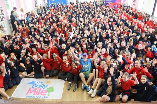 A wave for the camera - Ray D'Arcy paid a visit to St. Ursula's Primary School to promote the Daily Mile Programme. All Photos: Joe Evans A wave for the camera - Ray D'Arcy paid a visit to St. Ursula's Primary School to promote the Daily Mile Programme. All Photos: Joe Evans