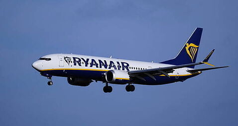Ryanair forced to cancel more than 400 flights due to French air traffic control strike