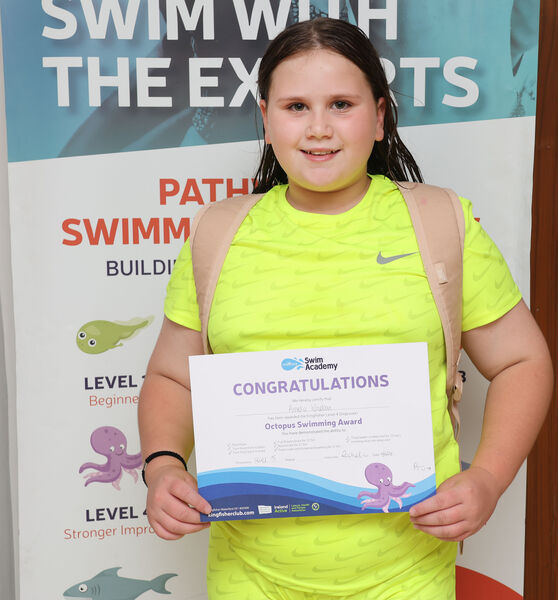  Amelia, who received her Level 4 swimming certificate at Kingfisher.