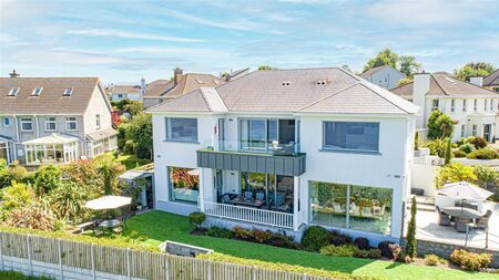 Waterford Property: Hamptons luxury in exclusive waterfront home