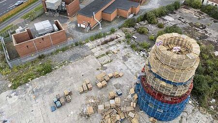 Police will not assist in removal of contentious bonfire in Belfast