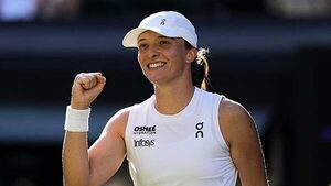 Iga Swiatek breezes past Belinda Bencic and into her first final at Wimbledon Iga Swiatek breezes past Belinda Bencic and into her first final at Wimbledon