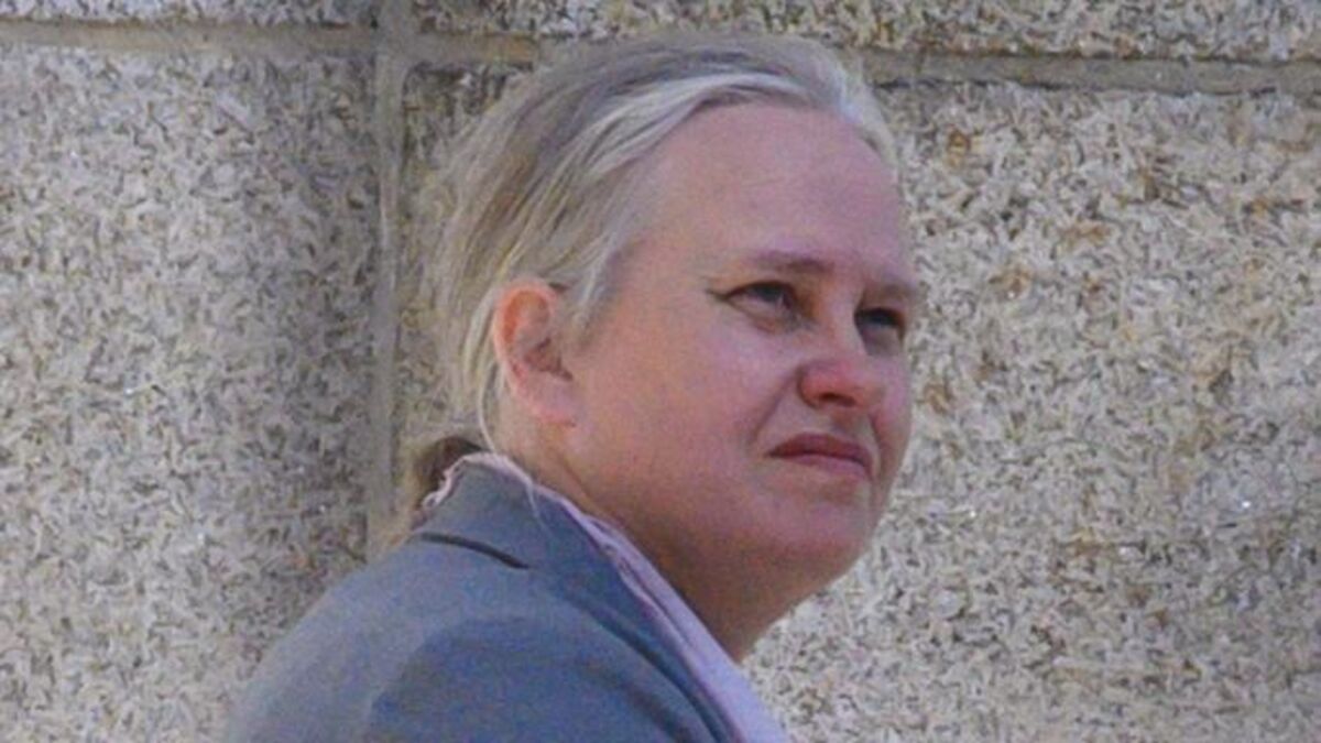 Fraud-accused woman claims she was ‘unaware’ gardaí were looking for her, trial hears