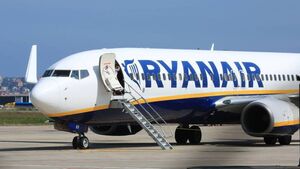 Ryanair marks 40 years since first flight took off from Waterford Airport