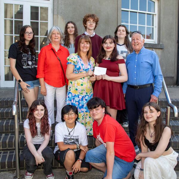 Pictured is Anne Brown, Waterford Panto Society presenting Emma Nathan with her Bursary. Included are Bertie Rogers, Chair and Pauline Kennedy O'Regan and a group of Emma's friends. Photo: John Power Pictured is Anne Brown, Waterford Panto Society presenting Emma Nathan with her Bursary. Included are Bertie Rogers, Chair and Pauline Kennedy O'Regan and a group of Emma's friends. Photo: John Power