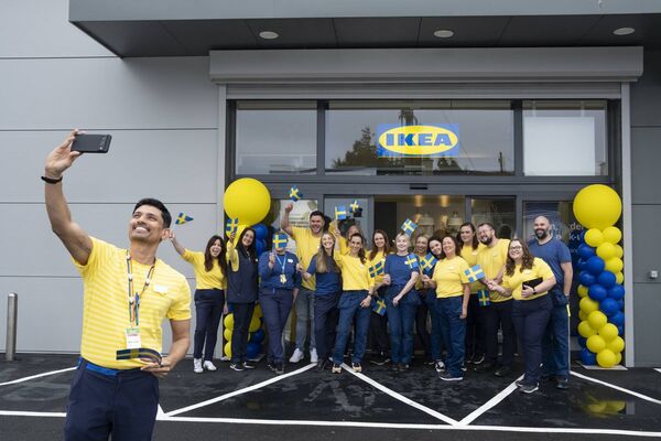 IKEA Co-Workers celebrating the official opening of the Waterford store. Photo: David Clynch Photography 