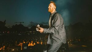 Gavin James sells out The Haven Hotel in Dunmore East