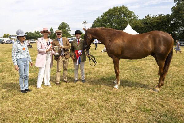 Jenny Hunt, Laura Kelly, Dermot Barlow and Jason Dunphy. West Waterford Hunt Perpetual Cup.