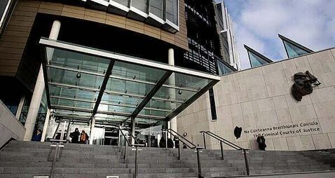 Woman jailed for pushing man (82) into oncoming traffic as she tried to rob him