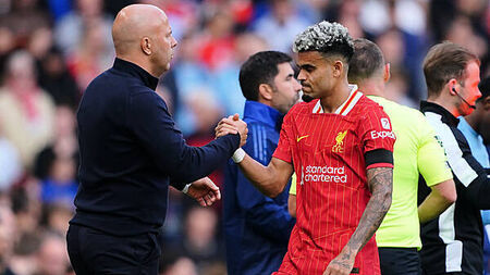 Arne Slot leaves Luis Diaz out of AC Milan friendly due to ongoing speculation