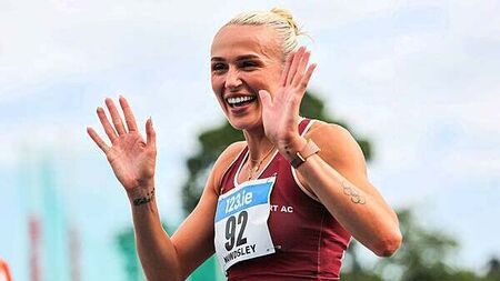 Sharlene Mawdsley overhauls Sarah Lavin to land 200m national title