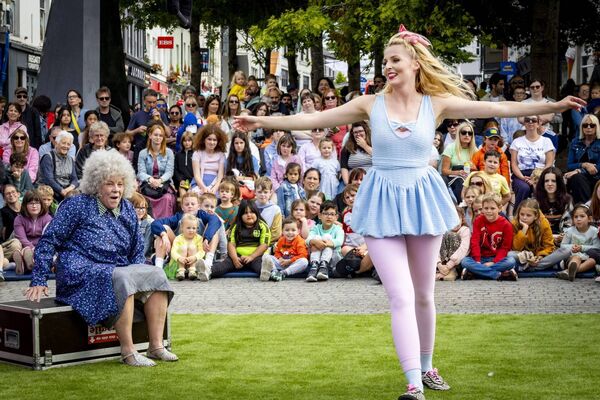 Now and Then, at Spraoi. Photo: Joe Evans
