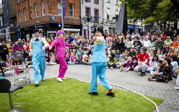 Scissors and Comb, at Spraoi. Photo: Joe Evans
