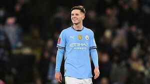 Nottingham Forest agree deals for James McAtee and Omari Hutchinson