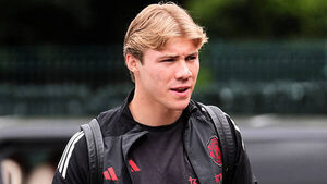 Rasmus Hojlund left out of Man Utd squad for Arsenal game amid exit speculation