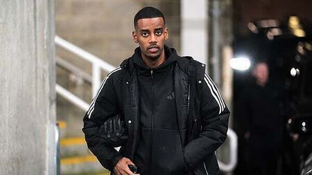 Alan Shearer says Alexander Isak statement poured ‘flames on the fire’
