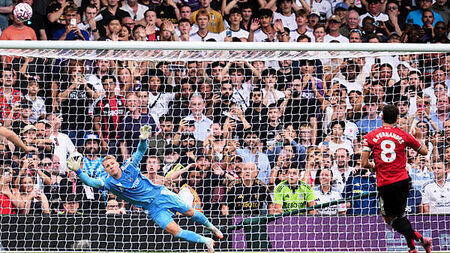 Man Utd’s Bruno Fernandes irked by lack of apology from referee Chris Kavanagh