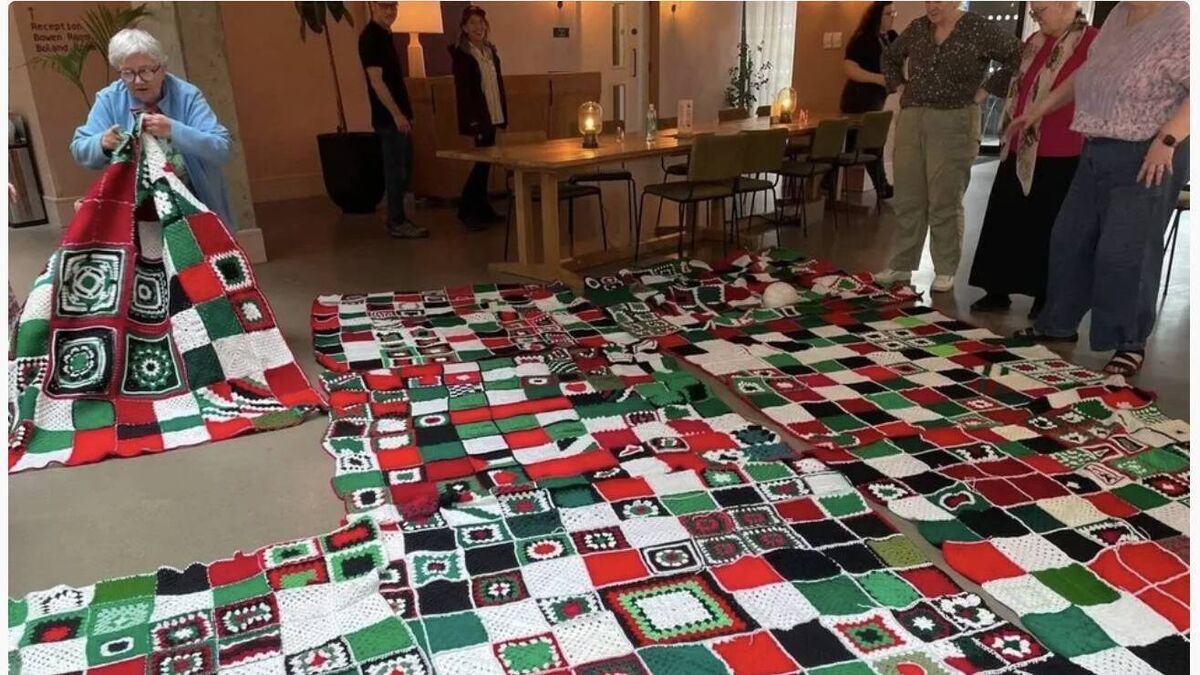 The 40-meter travelling Grannies for Gaza quilt is coming to Waterford 