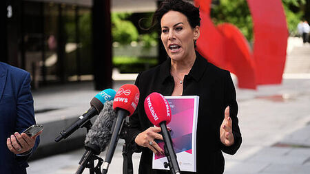 Health Minister casts doubt on Children’s Hospital completion date