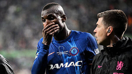 Nicolas Jackson’s move to Bayern Munich off after injury to Liam Delap