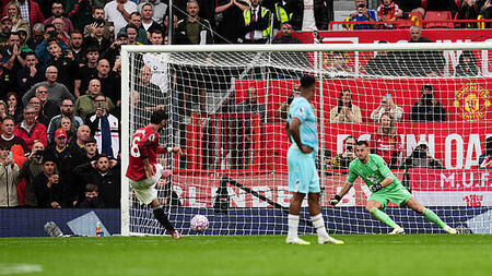 Man Utd rescued by added-time Bruno Fernandes penalty in victory over Burnley