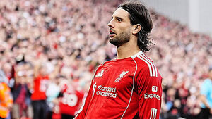 Dominik Szoboszlai free-kick gives Liverpool victory over Arsenal