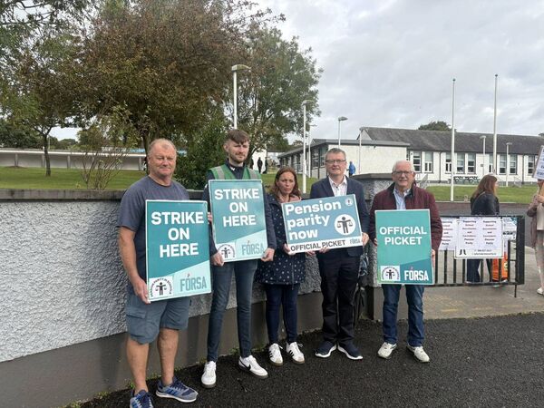 Cllr Jim Griffin, David Hearne, chairman of the Forsa caretakers branch, Deputy Natasha Newsome Drennan, Deputy David Cullinane, Cllr Joe Kelly, on the picket line at St. Mary's Boys National School in Ferrybank Cllr Jim Griffin, David Hearne, chairman of the Forsa caretakers branch, Deputy Natasha Newsome Drennan, Deputy David Cullinane, Cllr Joe Kelly, on the picket line at St. Mary's Boys National School in Ferrybank