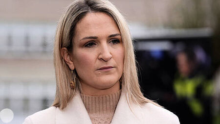 School secretaries and caretakers agree to withdraw strike for negotiations