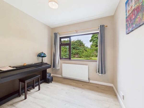 This extended detached family home offers a chance to live in one of the South East’s most scenic coastal settings. This extended detached family home offers a chance to live in one of the South East’s most scenic coastal settings.