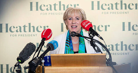 Humphreys recalls attending Orange parades but says she now supports Irish unity