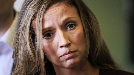 Hayes deserves chance to rebuild trust after ‘blackface’ apology, says Cairns