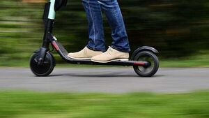 Warning issued after 'cluster' of e-scooter accidents involving teens who got them for Christmas Warning issued after 'cluster' of e-scooter accidents involving teens who got them for Christmas